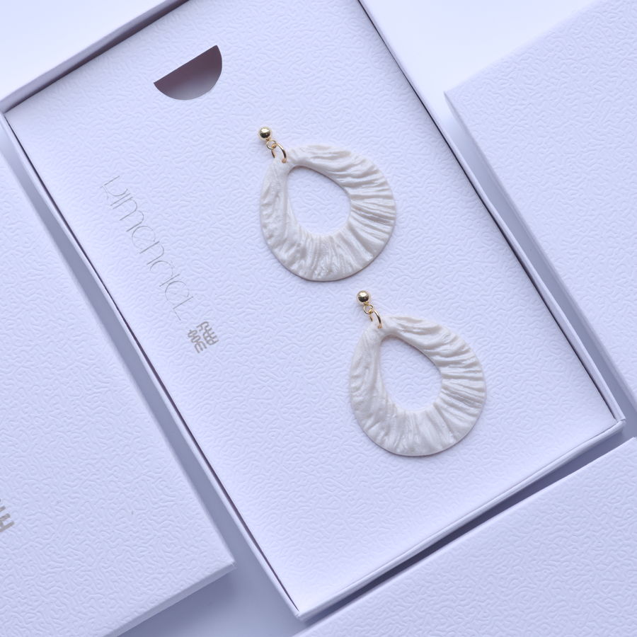 Pearl White Circle Earrings