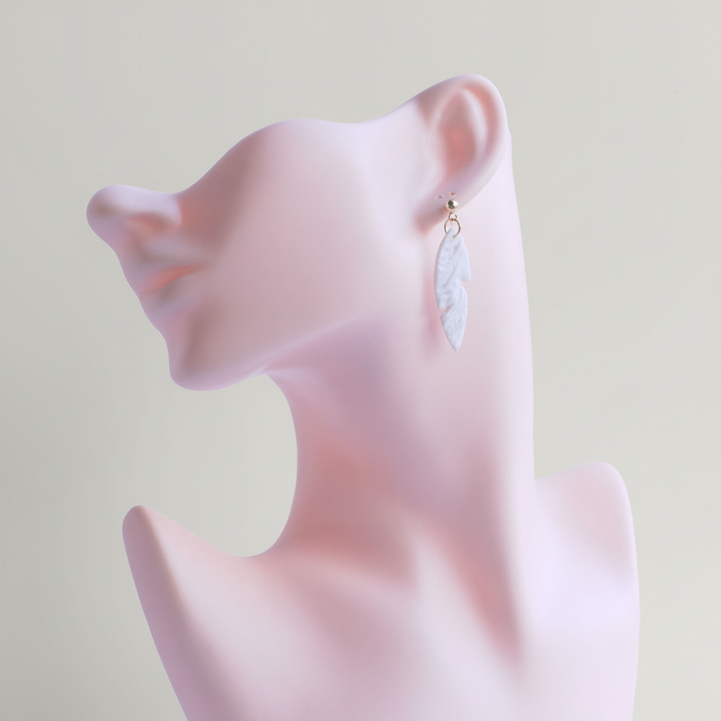 Minimalist Earrings Pearl White Lightweight Leaf